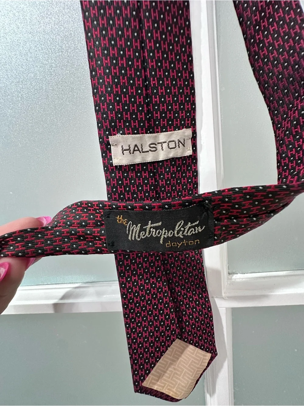 Vintage Halston Geometric H Logo Silk Tie Black Burgundy Men’s Necktie